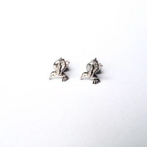 BCBGeneration STUD DAINTY EARRINGS HUMMINGBIRD